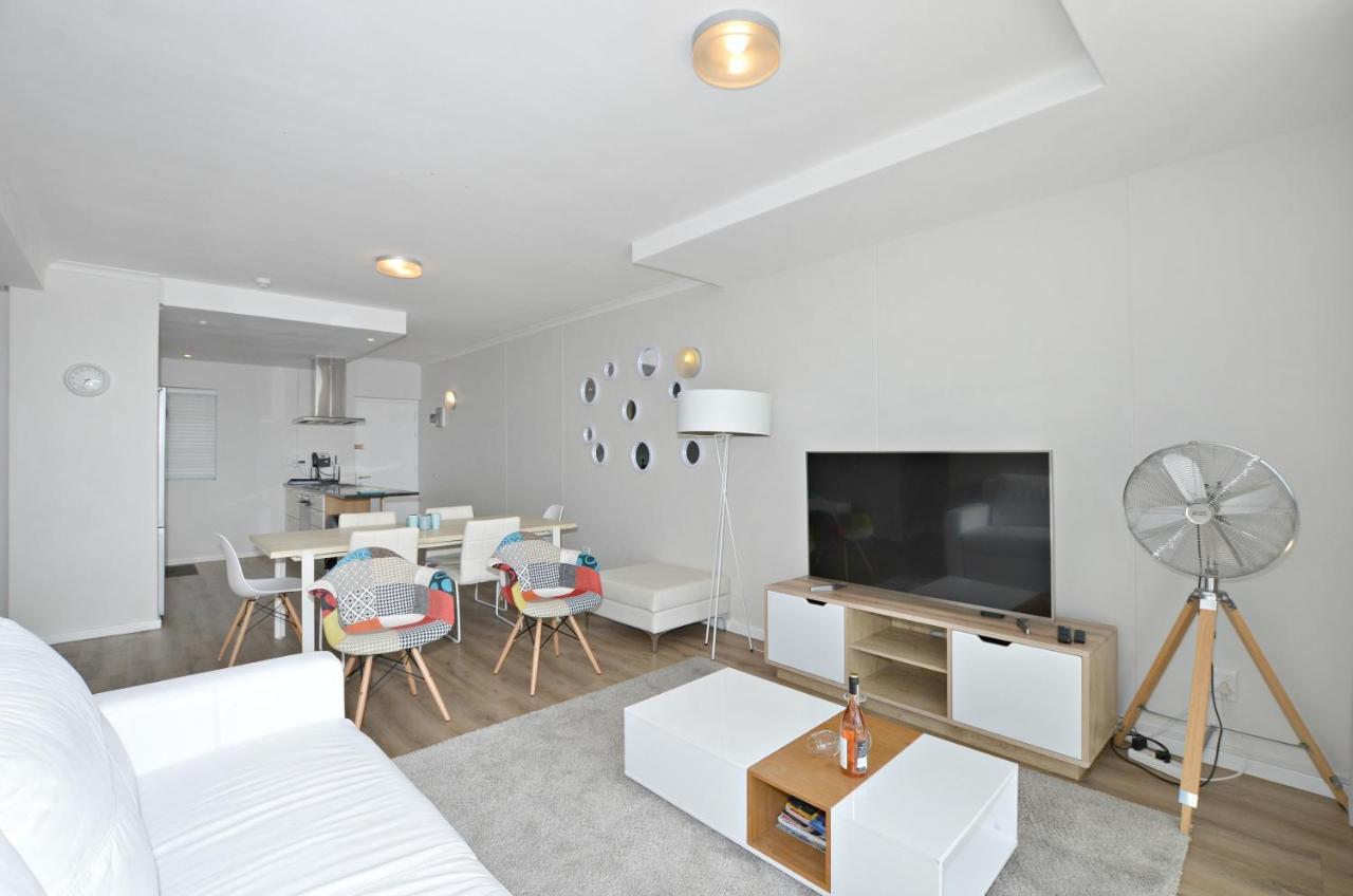 Horizon Bay 705 Sea View Apartment เคปทาวน์ ภายนอก รูปภาพ